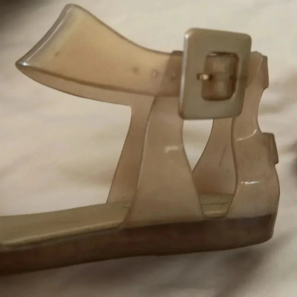 *Final Price* Melissa Tan Cream Nude Flat Adjustable Sandals Size 5 GUC - Picture 4 of 5